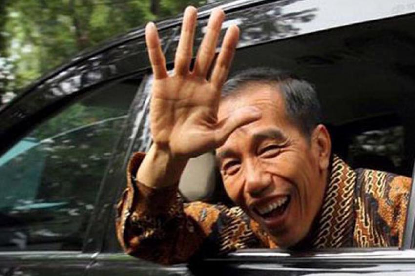 10jokowi dadah.jpg